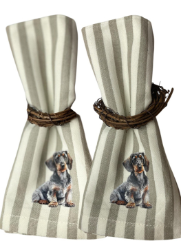 Gestreifte Stoffserviette mit Rauhi