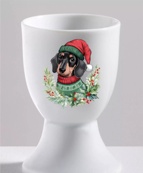 Eierbecher mit weihnachtlichem  Rauhhaardackel