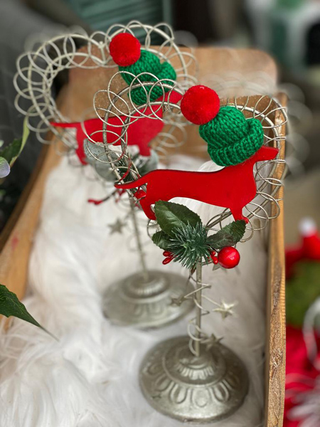 Herzständer mit Weihnachtsdackel
