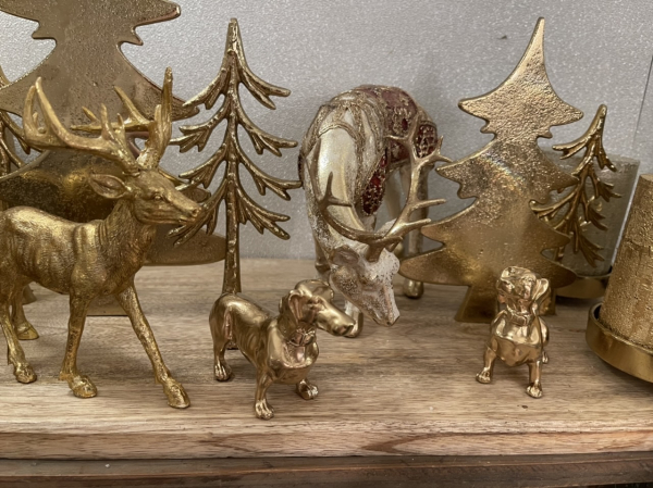 kleiner goldener Dackel in zwei Ausführungen