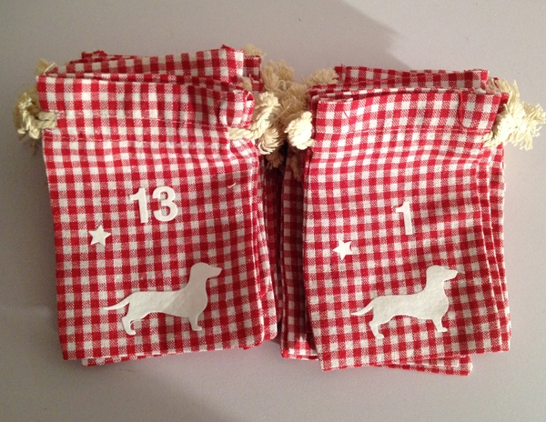 Dackel-Adventskalendersäckchen Landhausstil