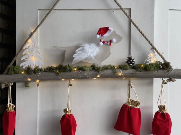 Zauberhafter Weihnachtsdackelengel