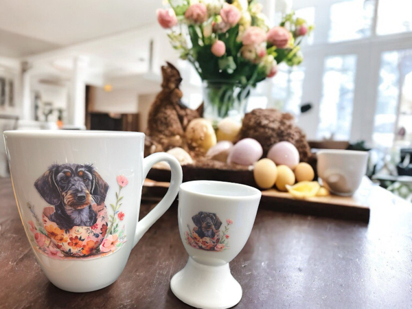 Kaffeebecher Dackel im blumigen Osterei